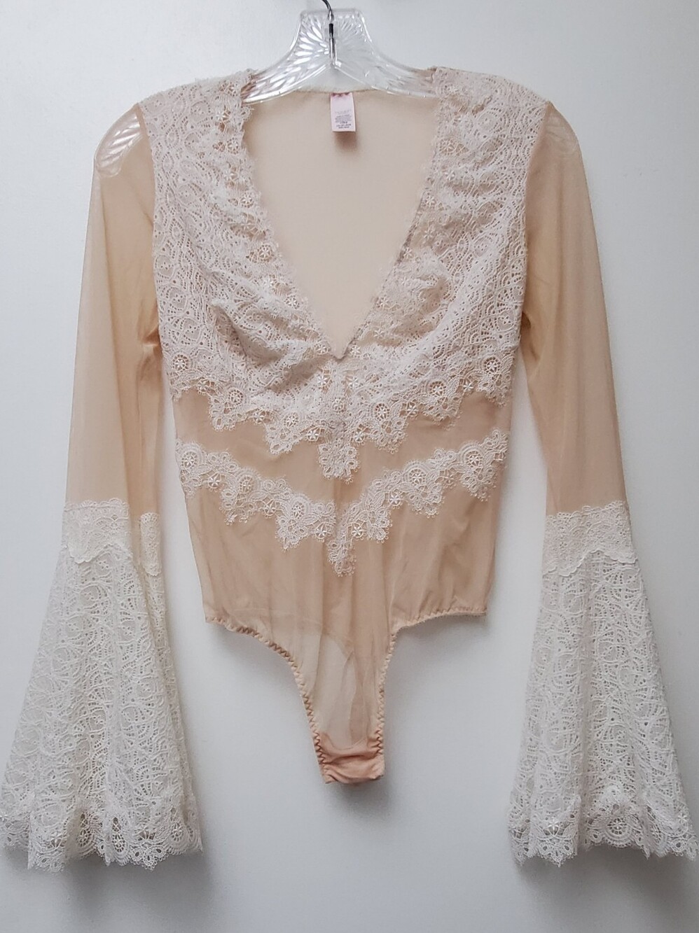 Victoria's Secret Romantic Boho Lace Sheer Bodysuit Bell Sleeves Size XS - Picture 4 of 11